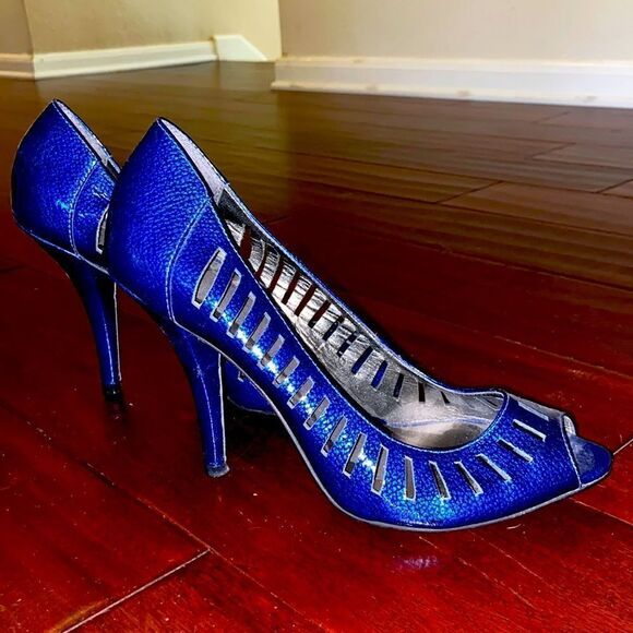 Jessica Simpson Shoes - Navy patent leather Jessica Simpson heels